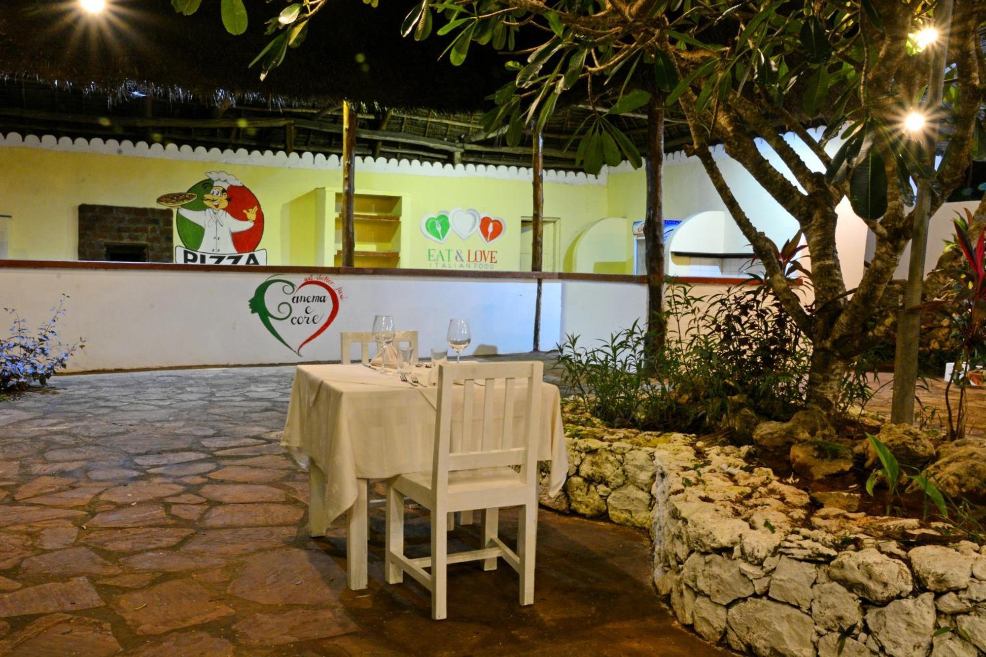 Voi Kiwengwa Resort Exterior foto